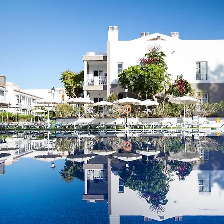 Coral Compostela Golf Apartment